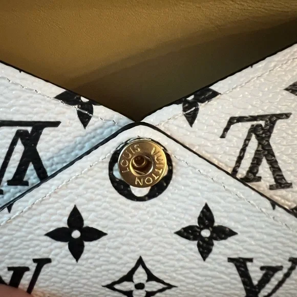 Louis Vuitton Kirigami Card Case Giant Monogram White and Black Authentic - Picture 6 of 8